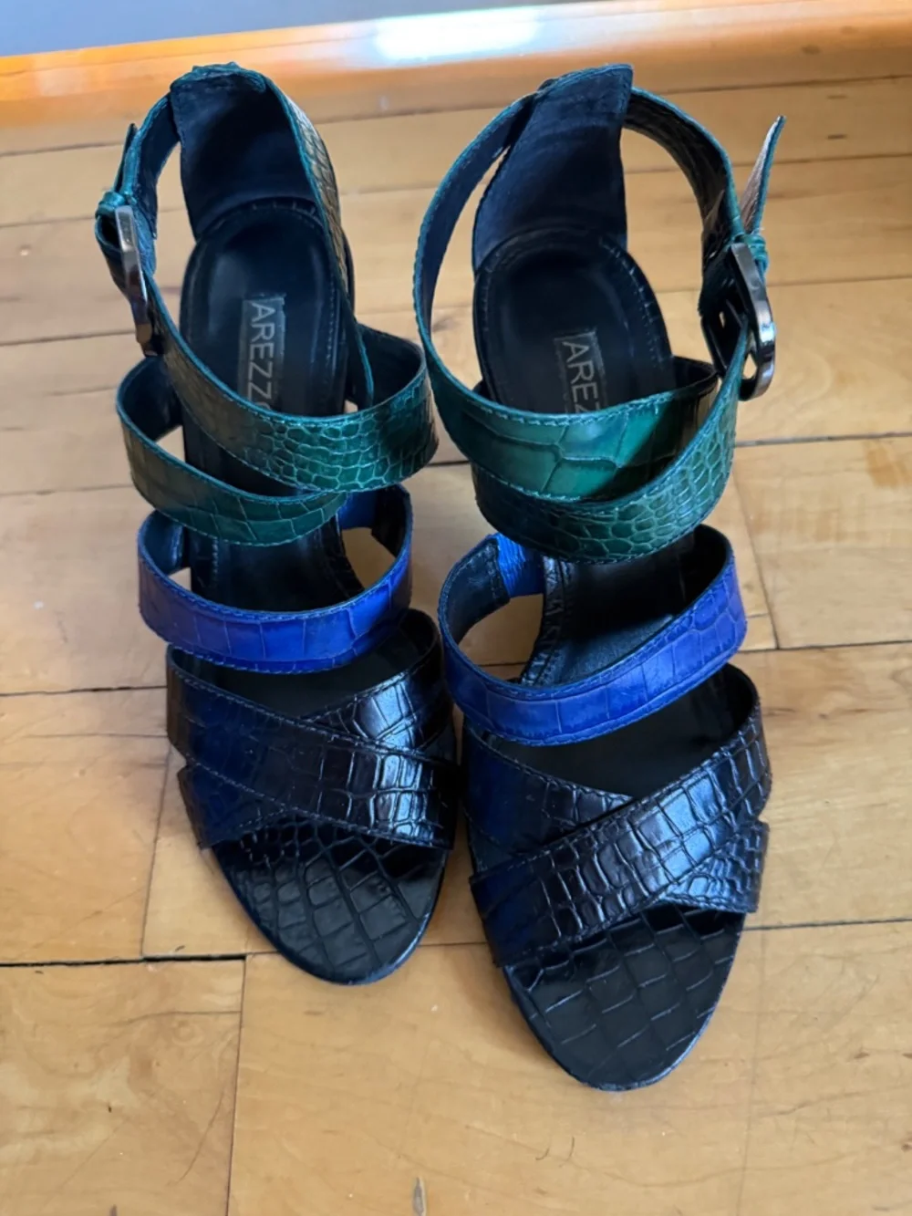 Arezzo croc embossed